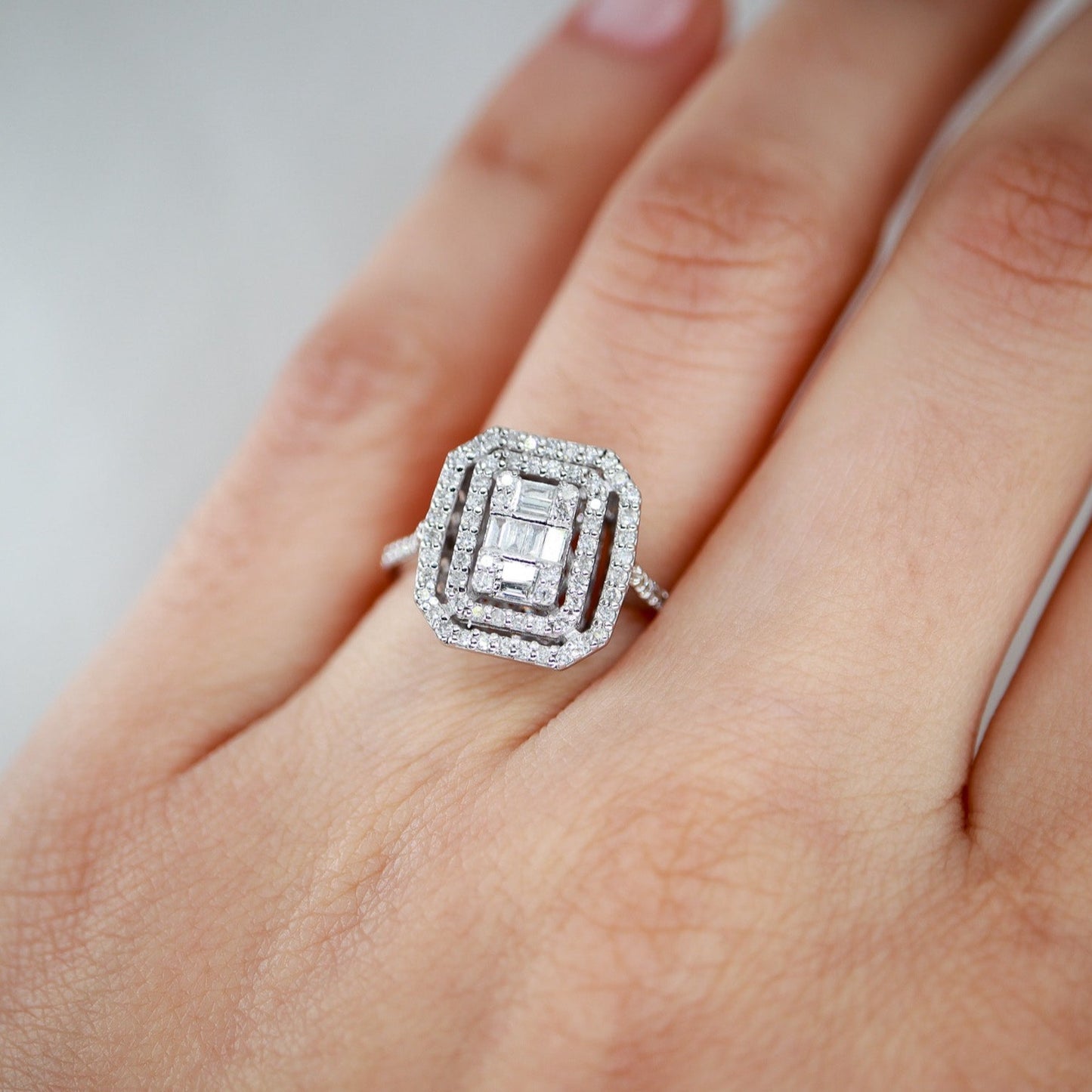 0,45ct Çift Sıralı Baget Pırlanta