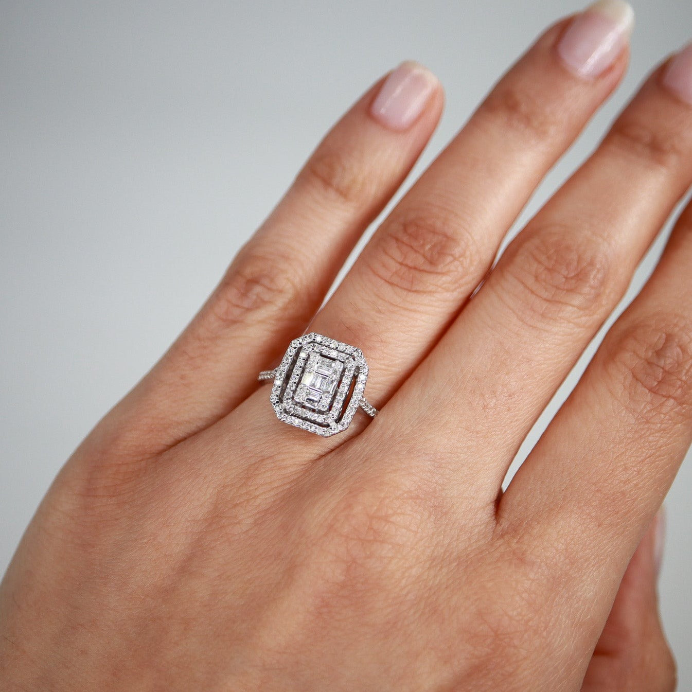 0,45ct Çift Sıralı Baget Pırlanta