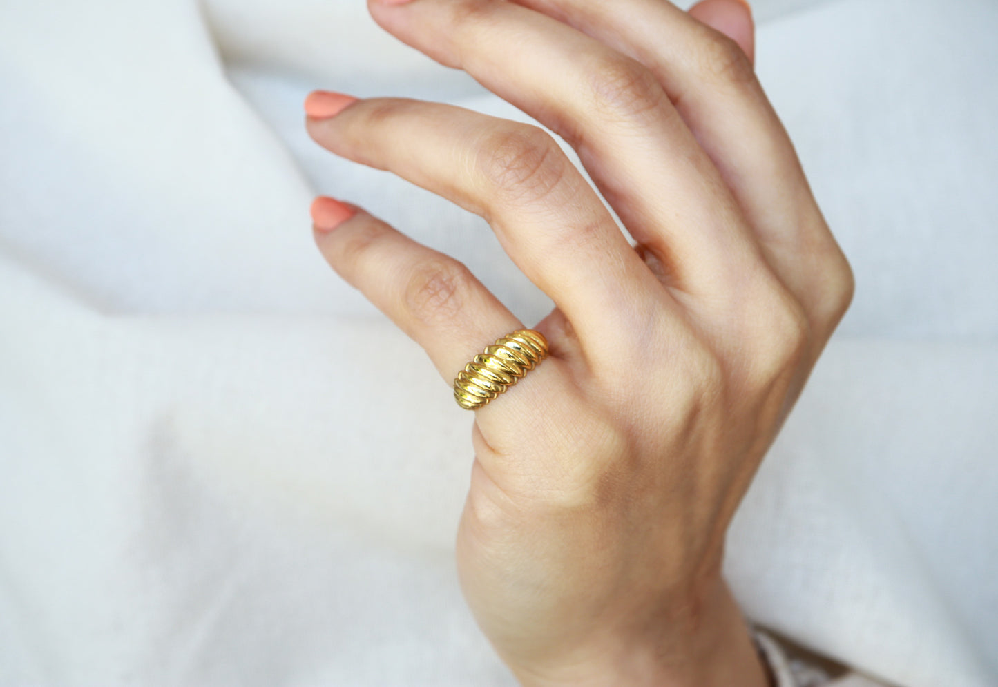 Kruvasan Model Yüzük