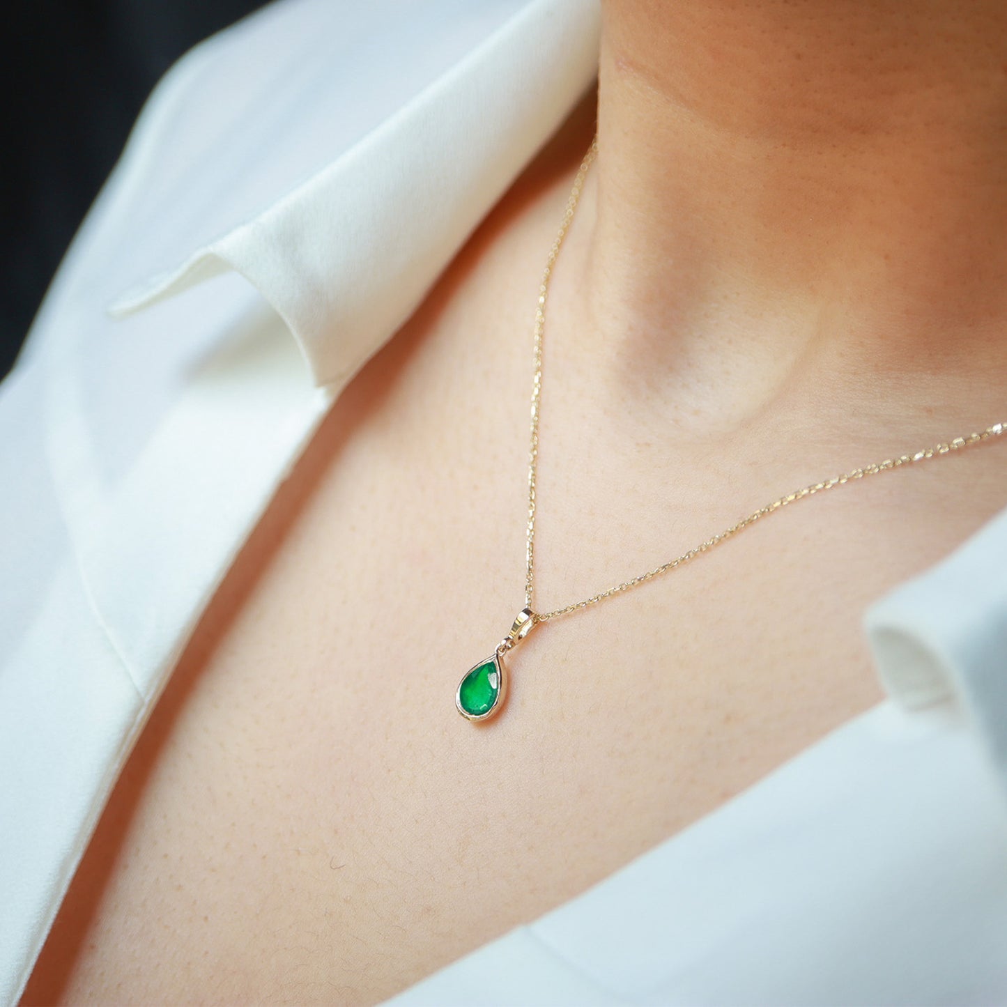 Doğum Ayı Taşı Zümrüt Damla Kolye (Mayıs)