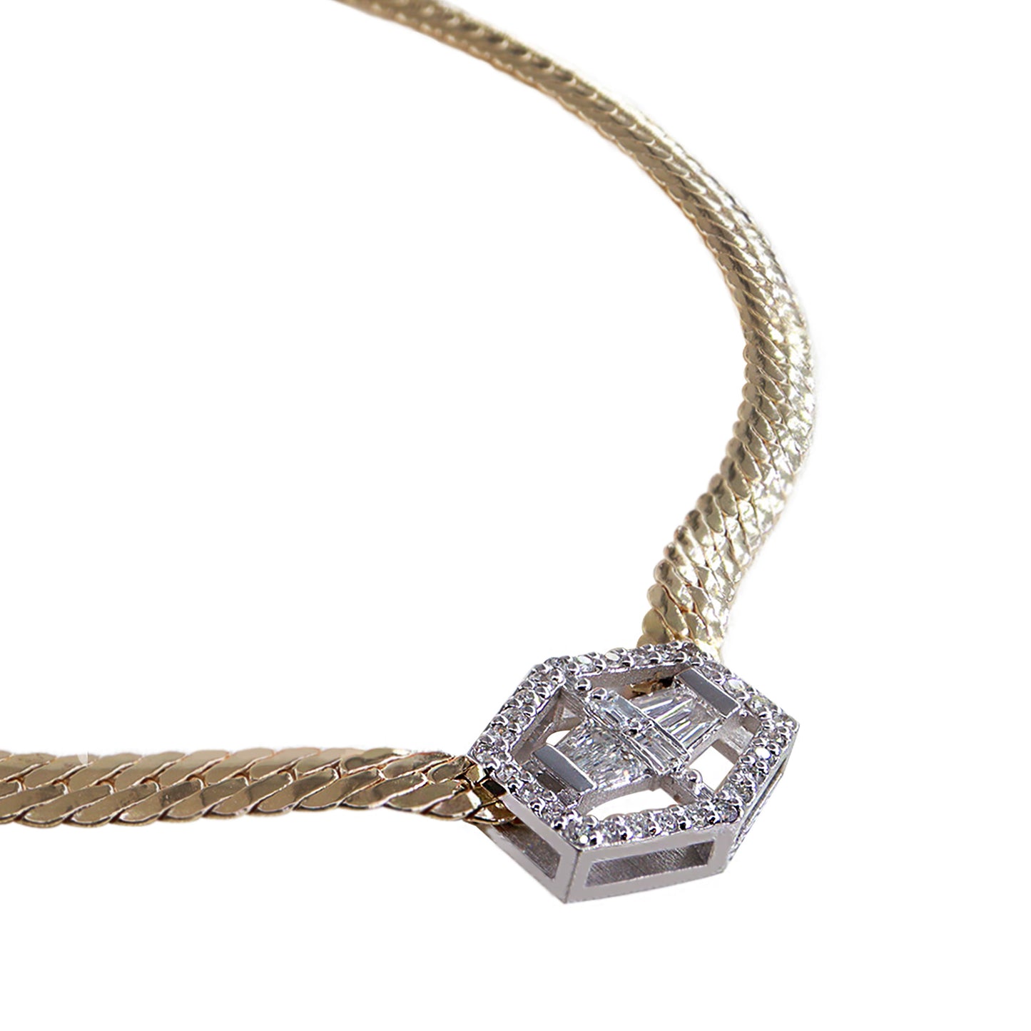 0,30ct Balık Sırtı Zincirli Pırlanta Baget Kolye