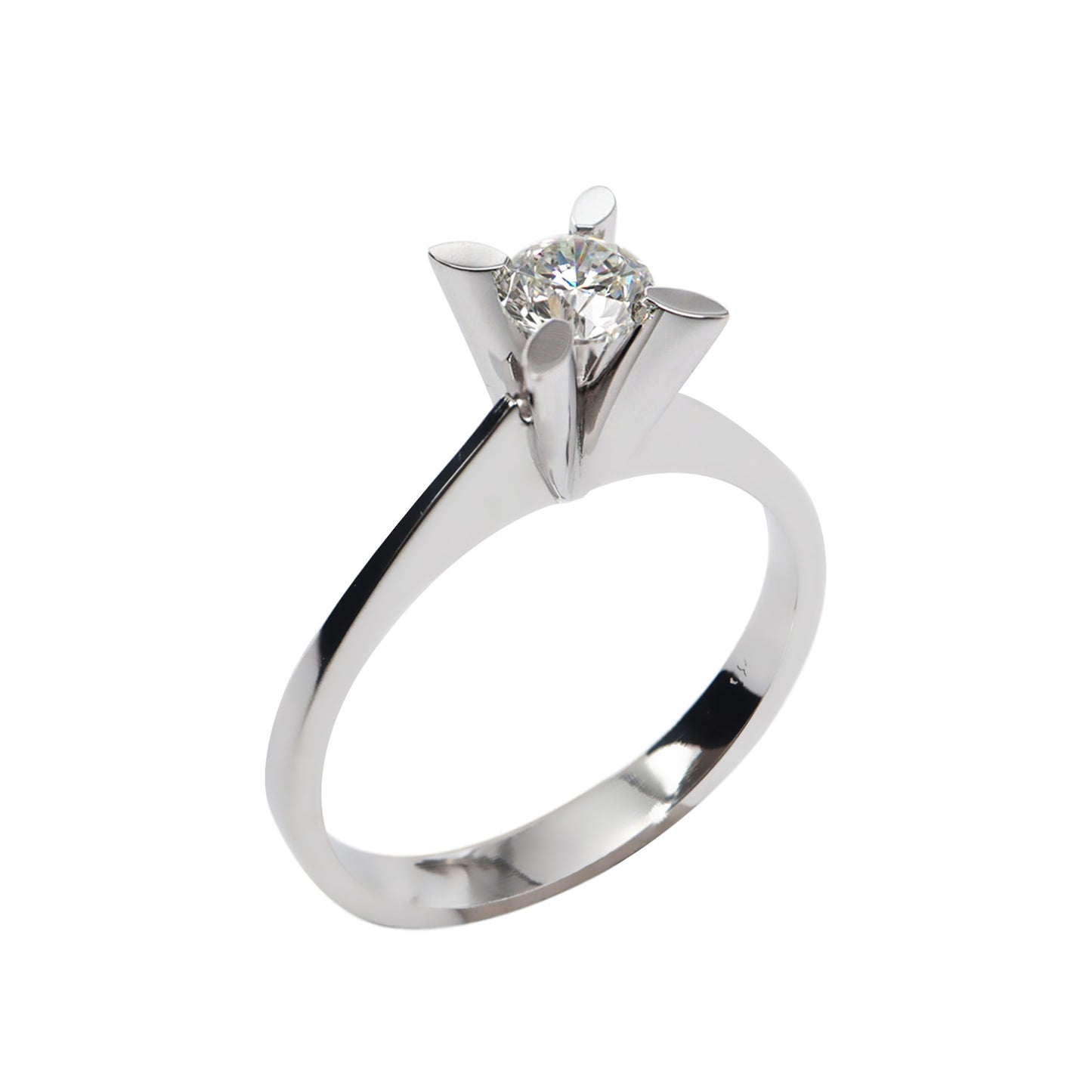 0,30ct Badem Tırnak Tektaş